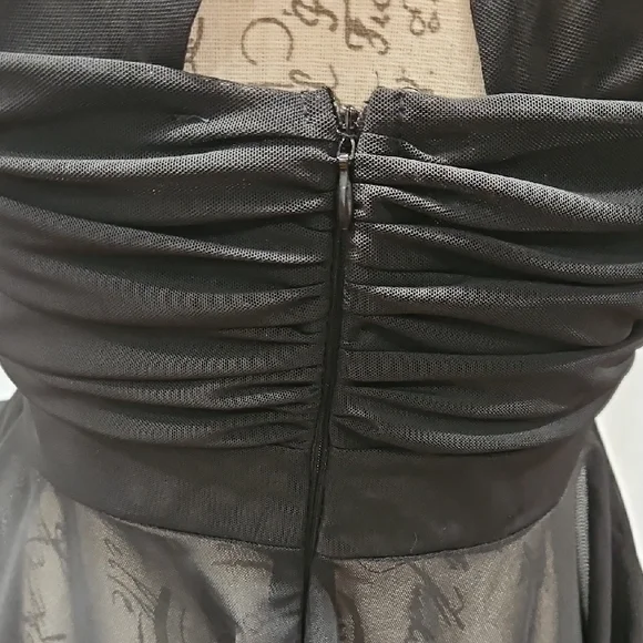 AKIRA Black Structured Mesh Detail Dressy Top - Picture 5 of 6